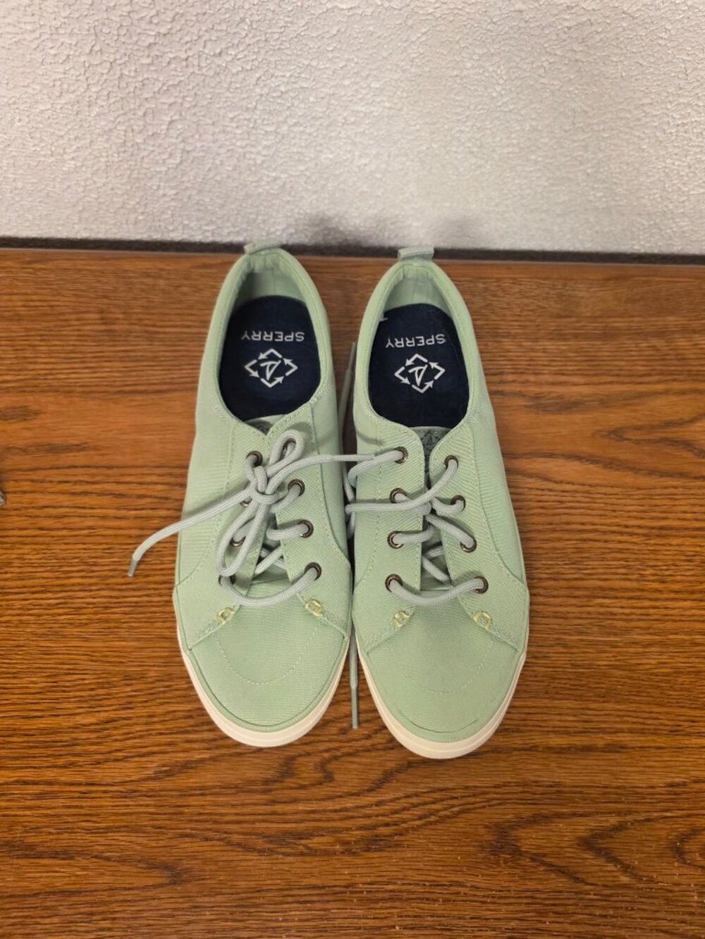 Sperry Women's Crest Vibe Seacycled Sneakers Size 9M STS87190 Canvas